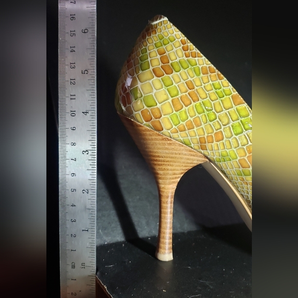 Enzo Angiolini Peep Toe. Green & Brown Multi Print. Size 10. Like New. - Picture 4 of 8